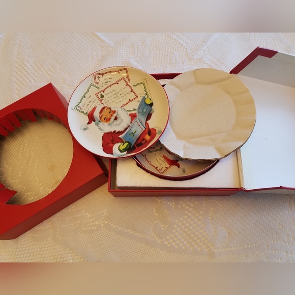 Williams Sonoma Set of 4 Dear Santa Holiday Plates in Box - Picture 5 of 8